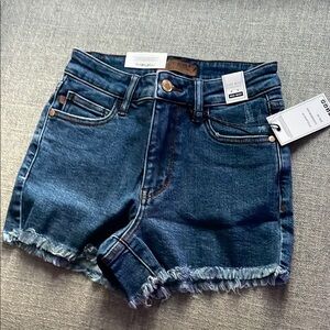 Judy Blue Jean Shorts High-Waisted Frayed Hem
